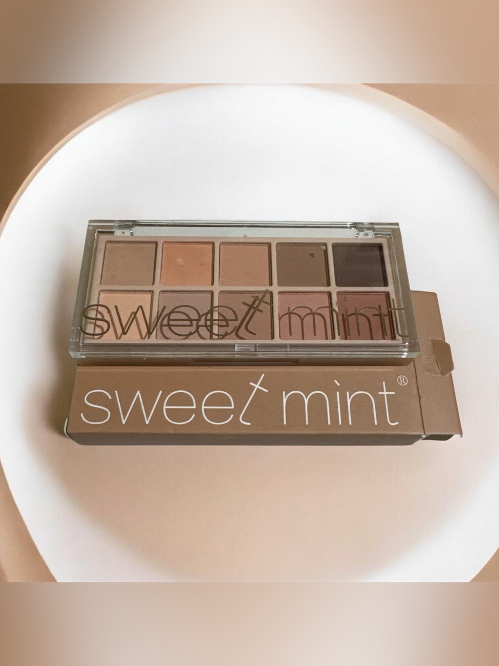 Neutral Eyeshadow Palette - Warm Nude Shades